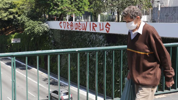 Baby boomers ainda estão nas ruas, apesar da recomendação para ficarem em casa - Fabio Vieira/FotoRua/NurPhoto via Getty Images - Fabio Vieira/FotoRua/NurPhoto via Getty Images