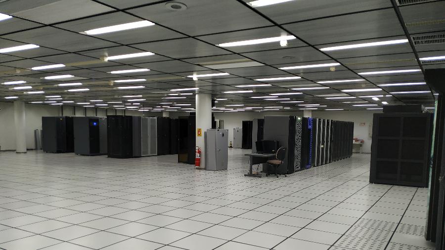 Supercomputador Tupã, no Centro de Previsão de Tempo e Estudos Climáticos do INPE  - Divulgação