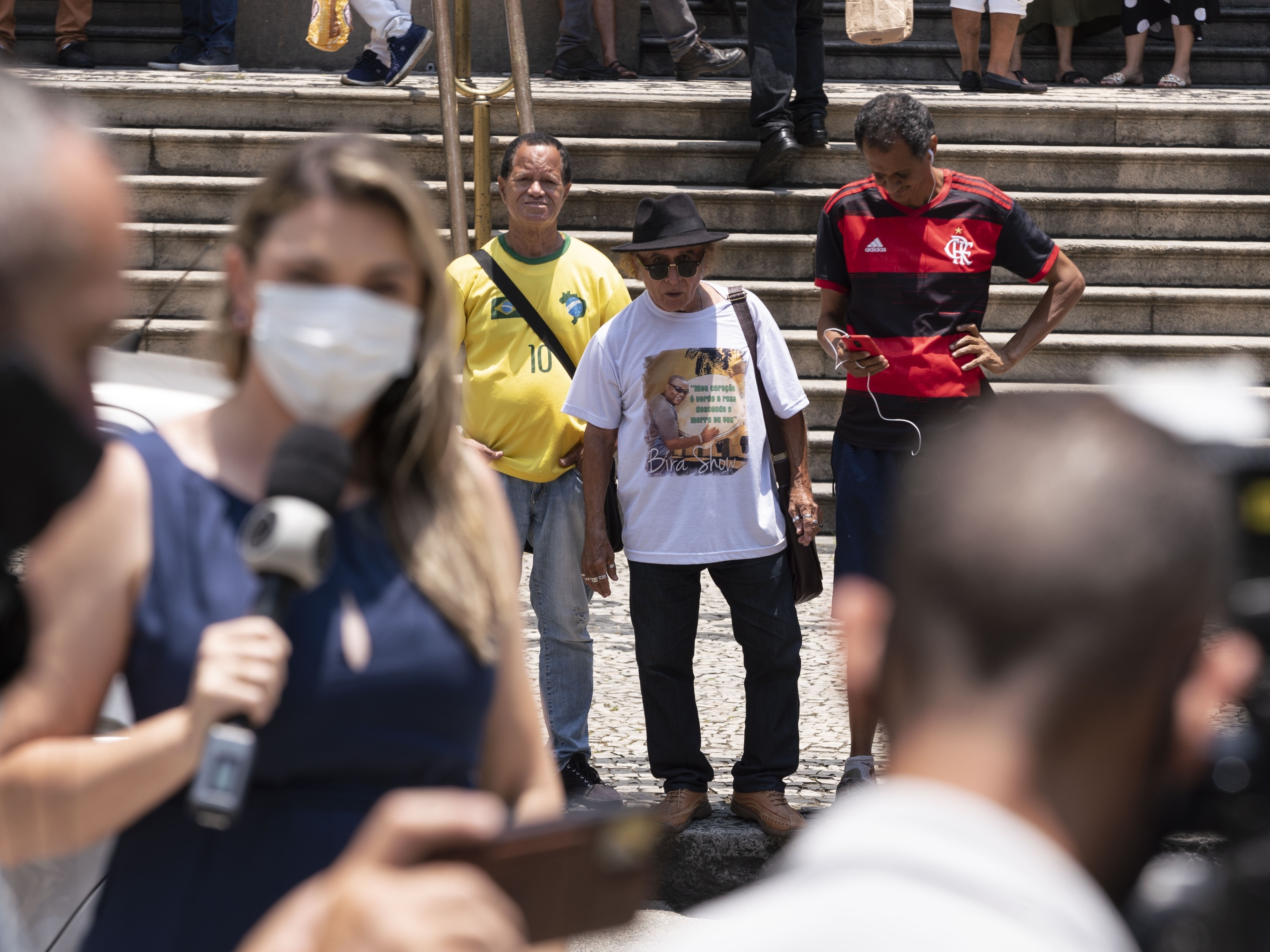 Papagaios de pirata' do Rio colecionam gafes e risos em reportagens de TV -  27/01/2022 - UOL TAB
