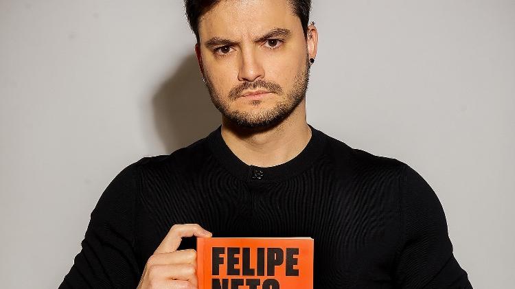 Felipe Neto divulga o livro "Como Enfrentar o Ódio"