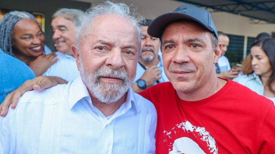 Juliano Maderada com o muso inspirador: o presidente eleito Luiz Inácio Lula da Silva - Acervo pessoal