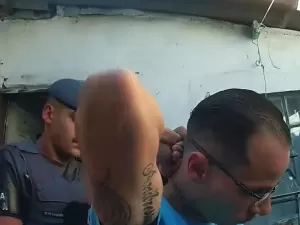 Câmera de segurança mostra que homem preso estava fora do local de crime