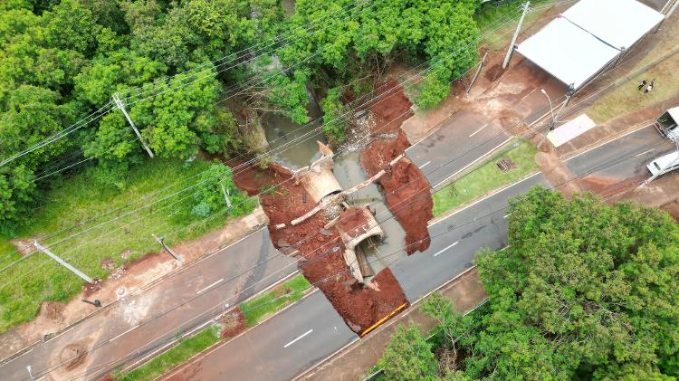 2022 | Cratera aberta após tempestades que atingiram Araraquara (SP)