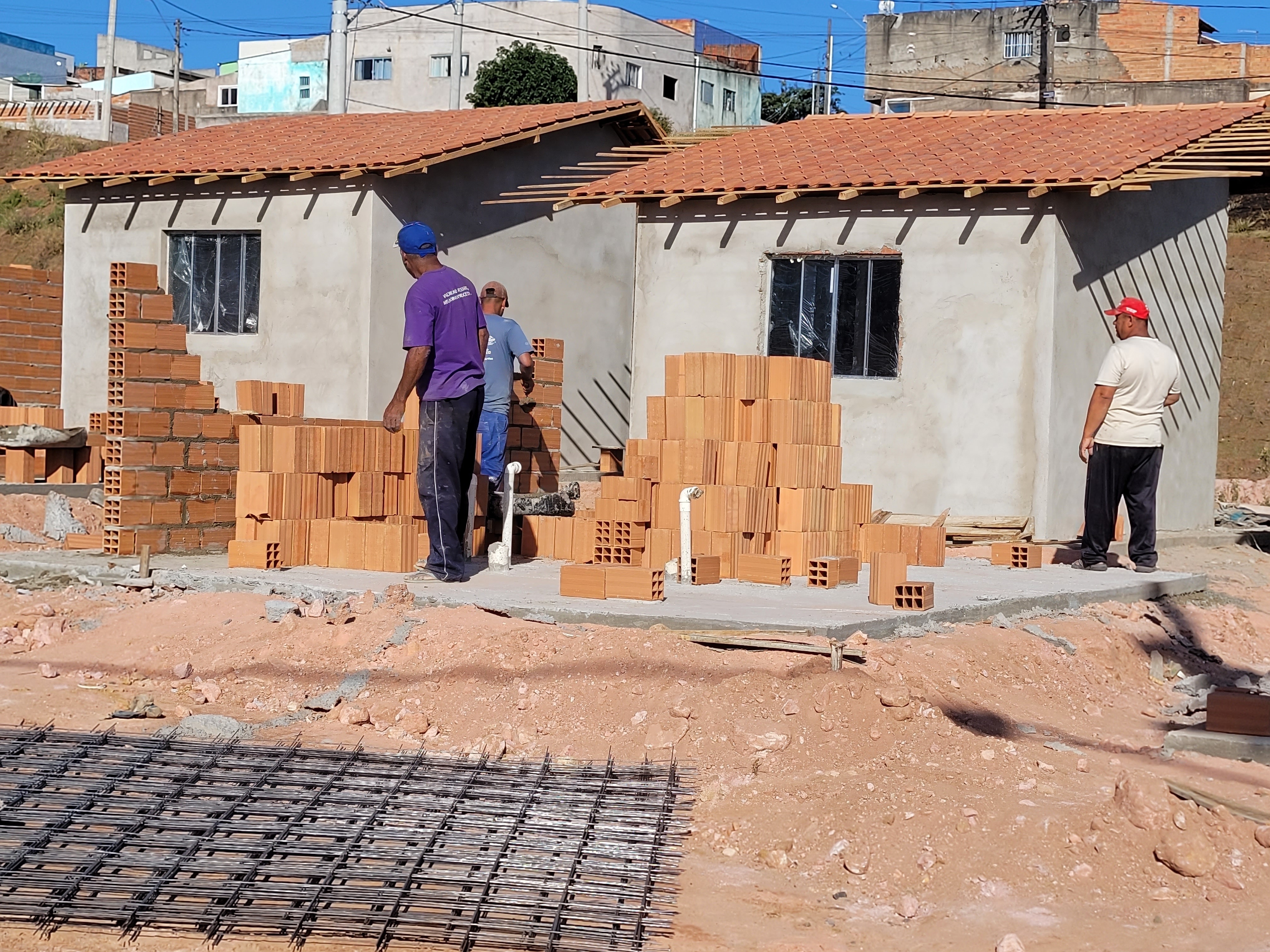 É uma conquista', dizem futuros moradores de minicasas em Campinas (SP) -  Notícias - BOL