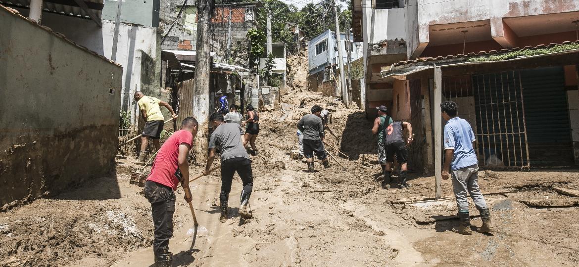 Topolândia, onde casas foram destruídas e tomadas pela lama após tempestade que devastou litoral norte de São Paulo no Carnaval - Keiny Andrade/UOL