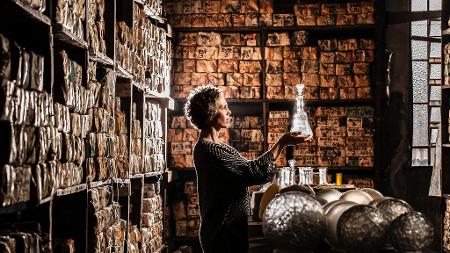 Flávia Fló na Cristaleria Nacional, no Belenzinho, zona leste de São Paulo - Fernando Moraes/UOL - Fernando Moraes/UOL