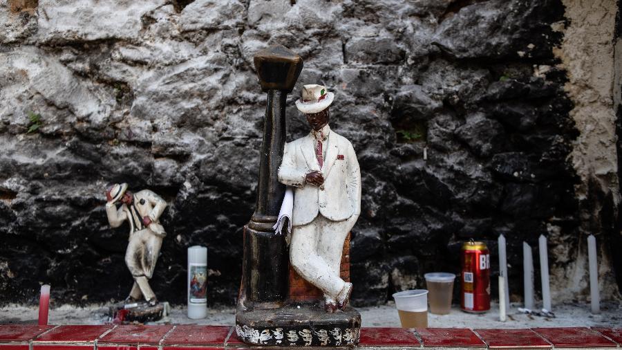 Altar para Zé Pelintra, no Rio