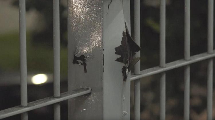  Marca de tiro ainda encontrada na sede do Baep de Araçatuba