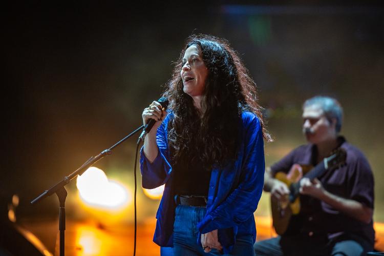 Alanis Morissette é um dos destaques da noite Alanis Morissette é um dos destaques da noite