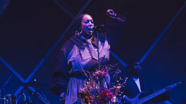 Negra Li se apresenta no TOCA Sessions, em São Paulo Negra Li se apresenta no TOCA Sessions, em São Paulo