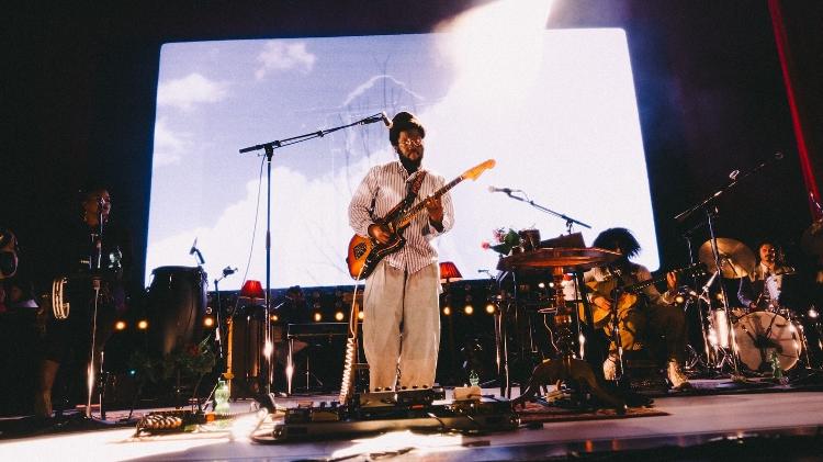 Michael Kiwanuka em show realizado em Frankfurt neste ano Michael Kiwanuka em show realizado em Frankfurt neste ano