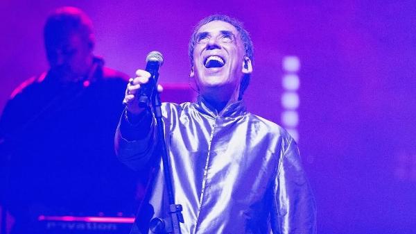 Arnaldo Antunes em show da turnê Novo Mundo, que passa pelo Cine Joia dentro do TOCA Sessions