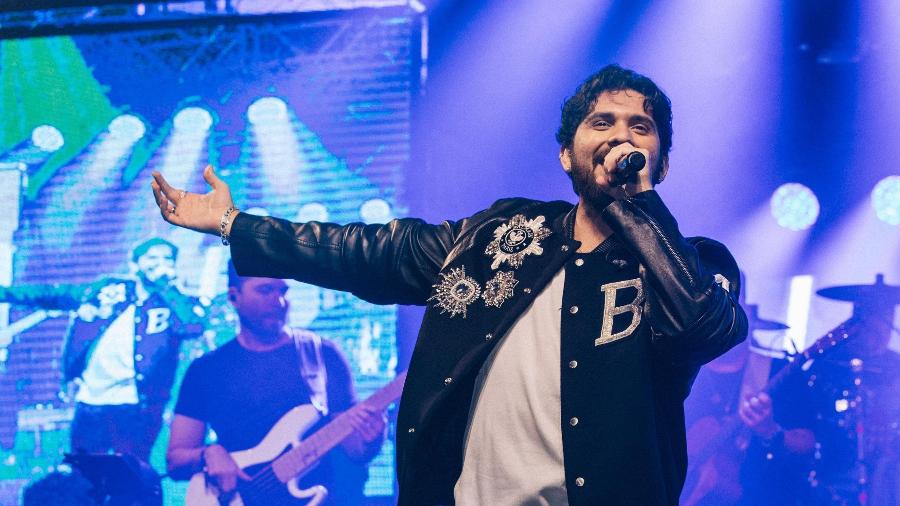 Gustavo Mioto e Fábio Jr se unem em clássico e feat inédito - Lipe Regis