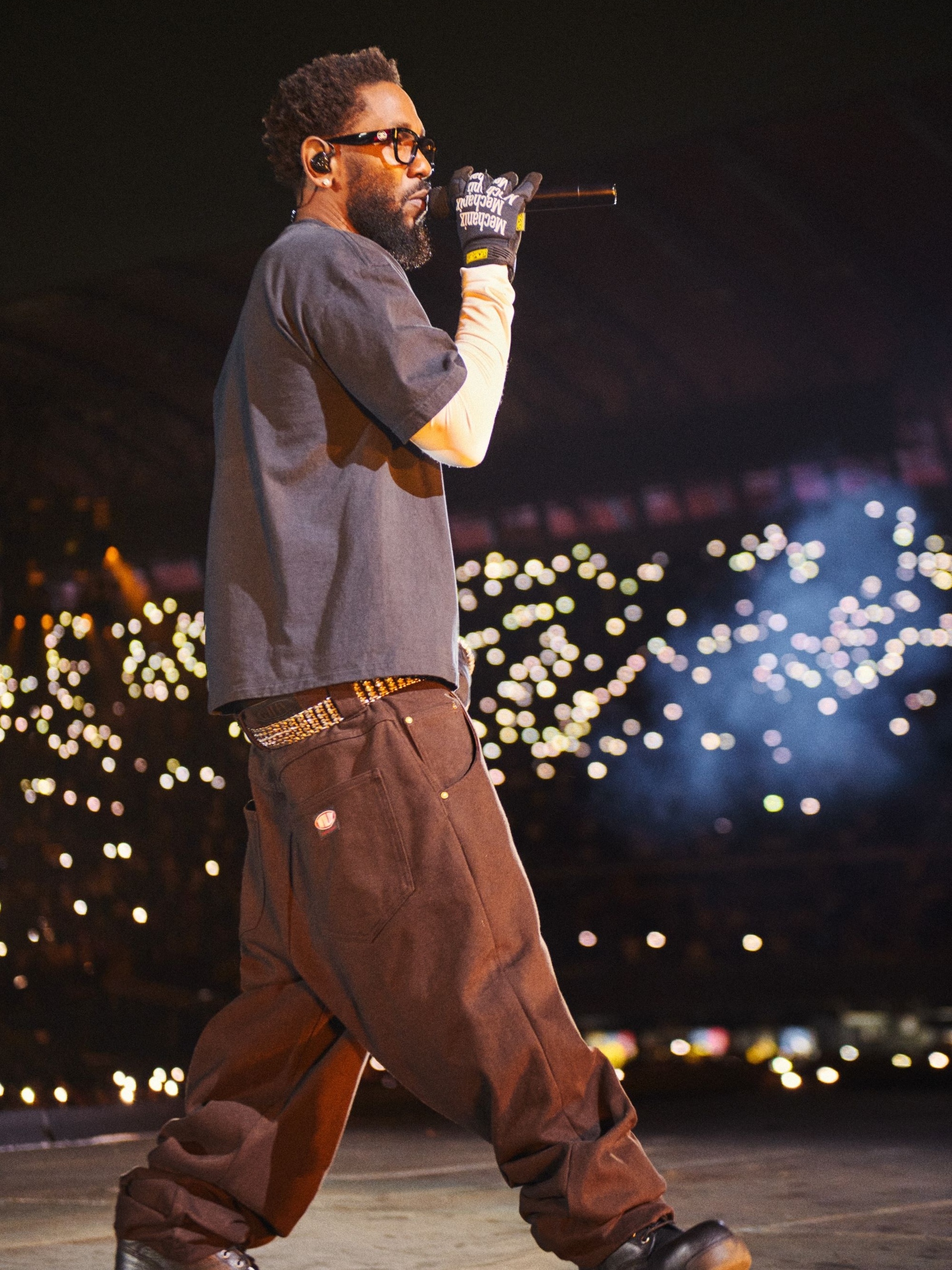 Inspirado na briga com Drake, Kendrick Lamar dá aula de rap em SP