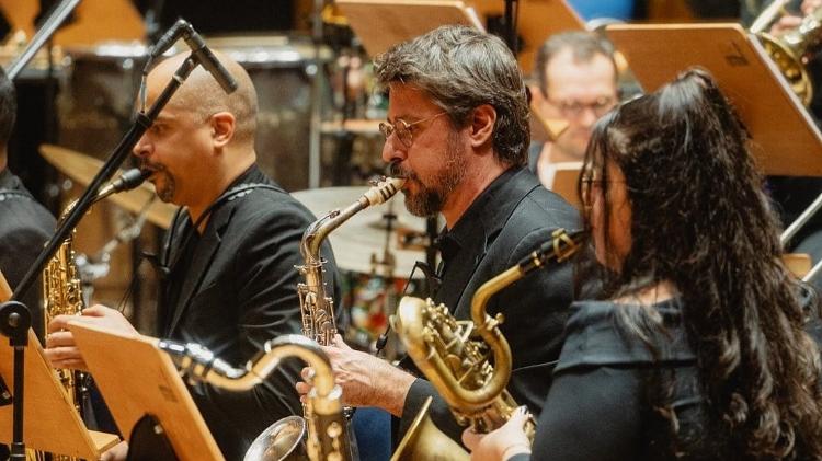São Paulo Big Band é composta por 20 instrumentistas e traz uma nova roupagem a clássicos da música brasileira São Paulo Big Band é composta por 20 instrumentistas e traz uma nova roupagem a clássicos da música brasileira