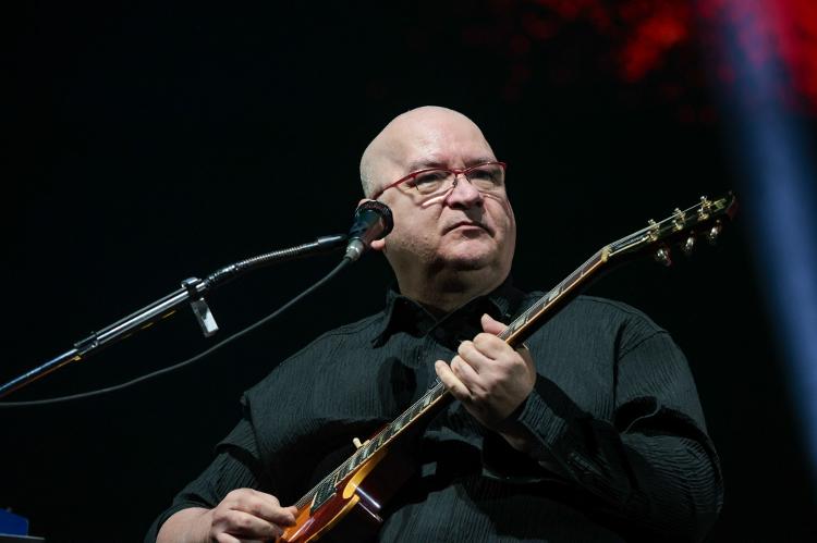 O guitarrista e vocalista dos Paralamas, Herbert Vianna, no show de 40 anos do trio no Allianz Parque, em São Paulo