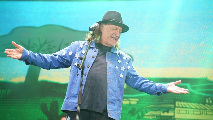 Alceu Valença se apresenta no São João de Campina Grande Alceu Valença se apresenta no São João de Campina Grande