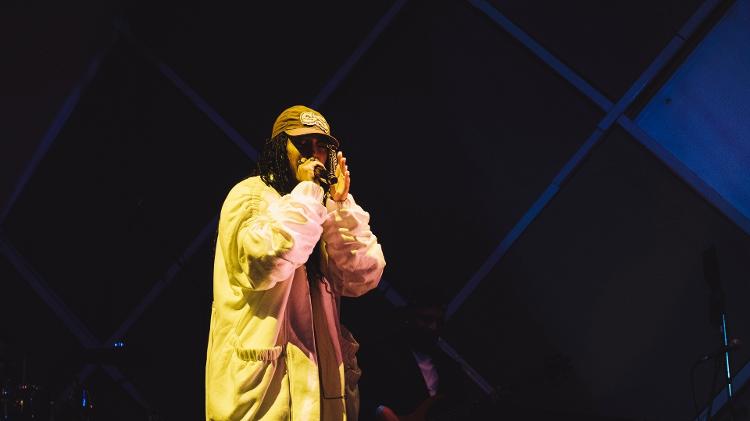 Negra Li após mudar de figurinho no TOCA Sessions Negra Li após mudar de figurinho no TOCA Sessions