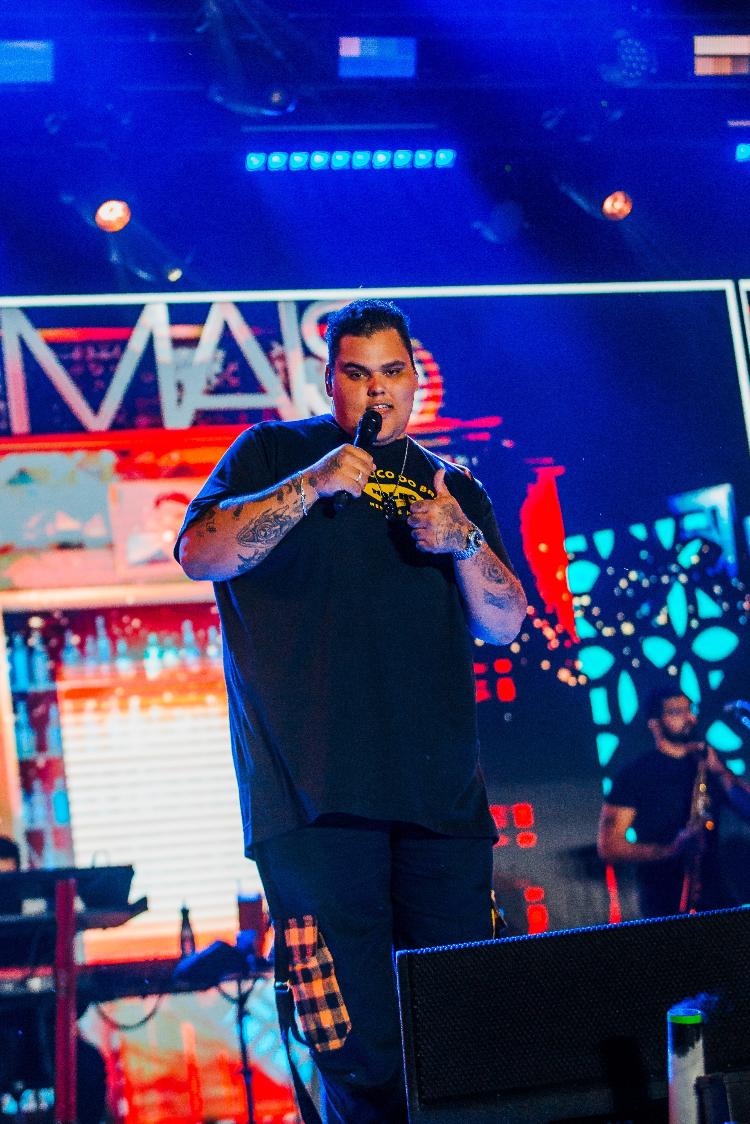 O show do Menos É Mais no Arraial Estrelado, na noite de sábado (19), no parque Ibirapuera, em São Paulo O show do Menos É Mais no Arraial Estrelado, na noite de sábado (19), no parque Ibirapuera, em São Paulo