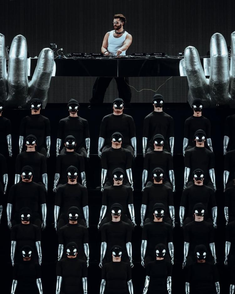 A apresentação impactante de Alok no Coachella 2025 A apresentação impactante de Alok no Coachella 2025