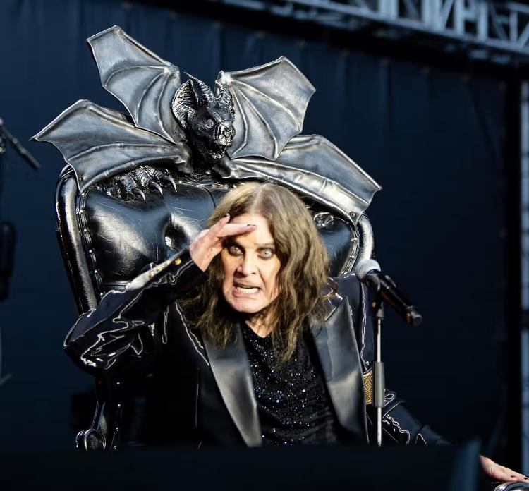 Ozzy Osbourne na despedida do Black Sabbath dos palcos