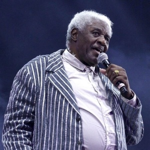 Aos 95 anos, Tony Tornado faz João Rock 2025 balançar com hit de Tim Maia 