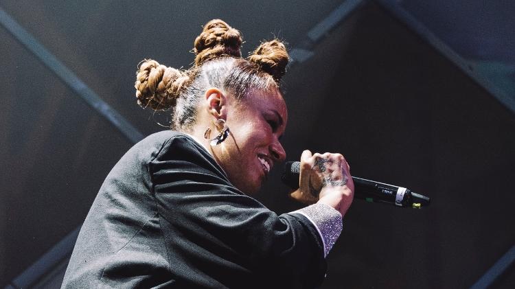 Stefanie se apresenta no TOCA Sessions, em São Paulo Stefanie se apresenta no TOCA Sessions, em São Paulo