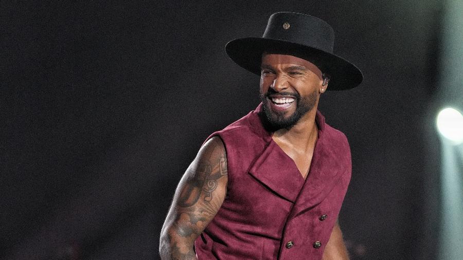 Alexandre Pires em sua fase sertaneja: "Sou o pagodeiro mais sertanejo que existe" Alexandre Pires em sua fase sertaneja: "Sou o pagodeiro mais sertanejo que existe"