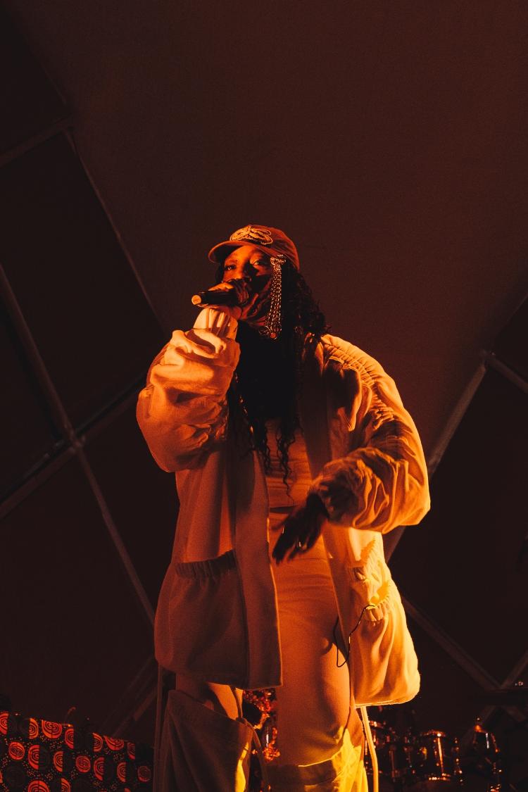 Negra Li no TOCA Sessions Negra Li no TOCA Sessions