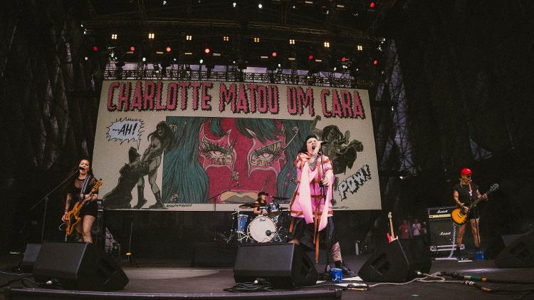 Charlotte Matou Um Cara no Palco Mike's Ice do Lollapalooza Brasil 2025 Charlotte Matou Um Cara no Palco Mike's Ice do Lollapalooza Brasil 2025