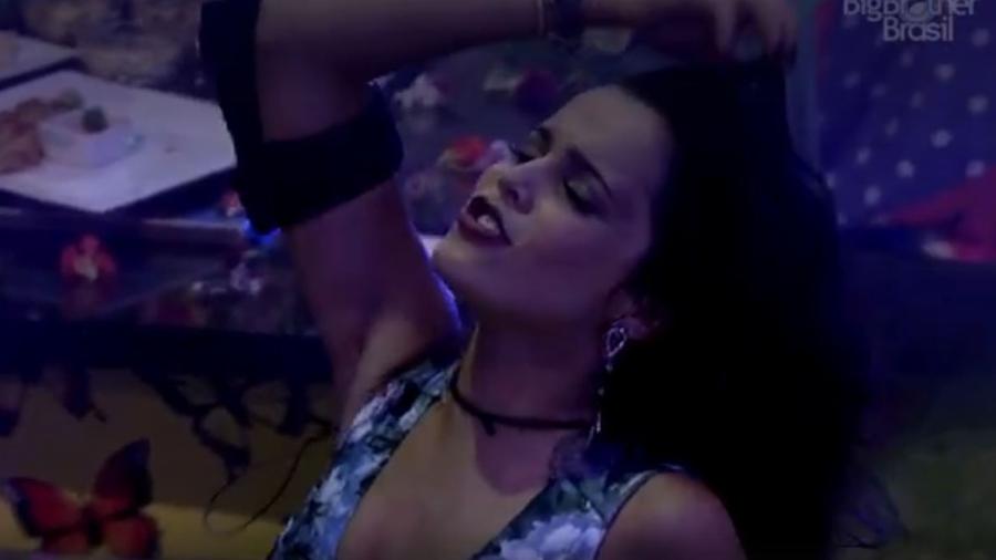 Emilly dançando - Reprodução/TV Globo