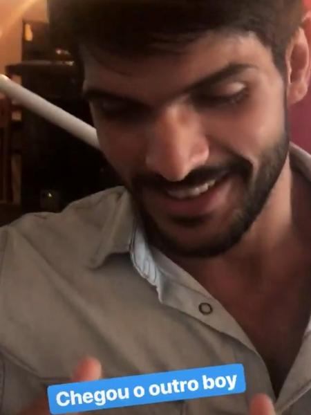 Lucas encontra Mahmoud e Caruso em restaurante em São Paulo - Reprodução/Instagram
