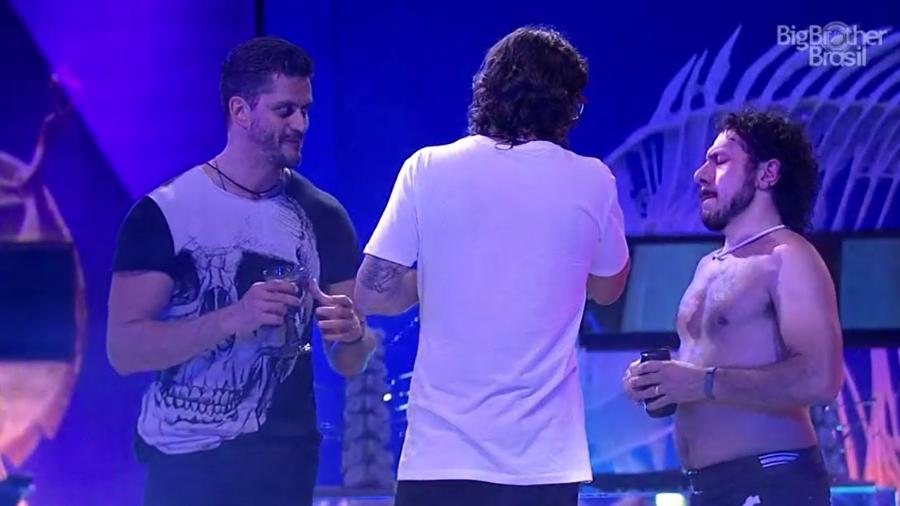 Marcos brincou que Ieda quer ficar com Rômulo - Reprodução/TV Globo