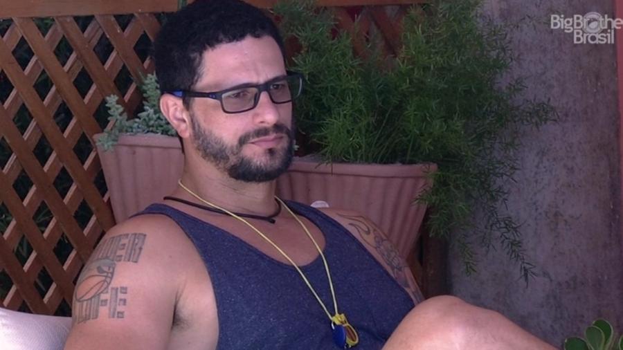 Daniel afirma não ter interesse em Roberta - Reprodução/ TV Globo