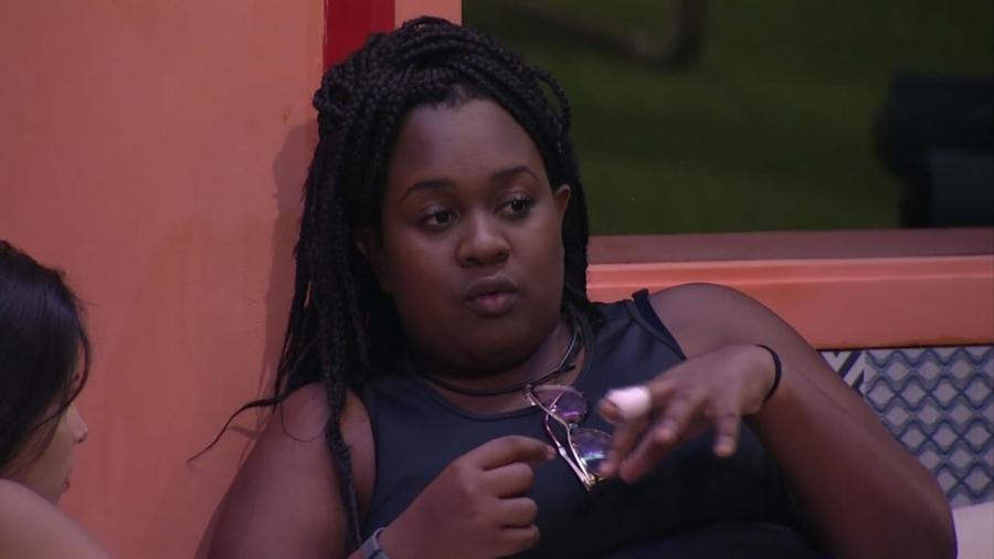Roberta fala com Emilly sobre Ilmar - Reprodução/Gshow