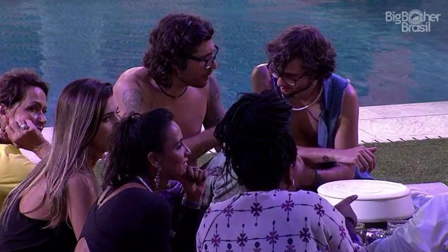 Ilmar conversa com Pedro no "BBB17" - Reprodução/TV Globo