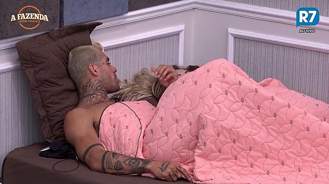 Yuri e Monick brigam - Reprodução/R7