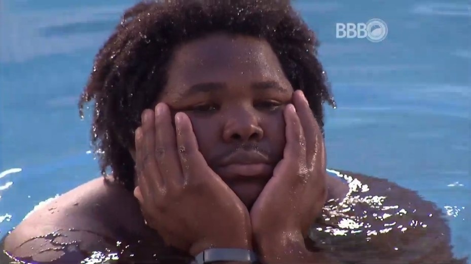 16.mar.2016 - Ronan fala sobre Ana Paula: "Deve estar na Espanha" - Reprodução/TV Globo