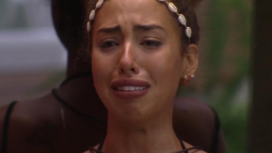 Gabriela se emocionou ao falar sobre religião com Manoel - Reprodução/Tv Globo