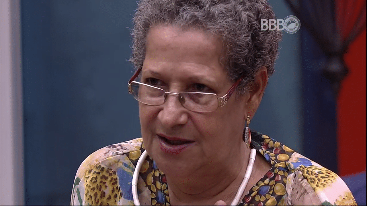 23.fev.2016 - Geralda conversa com Renan e diz que Tamiel não gosta dela no "BBB16" - Reprodução/TV Globo