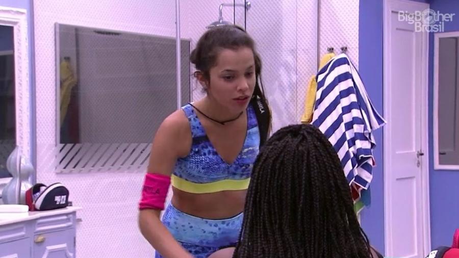 Mayla reclama de Luiz Felipe para Roberta - Reprodução/TV Globo