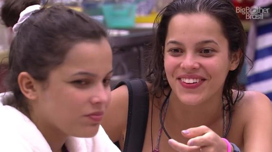 26.jan.2017 - Emilly e Mayla, participante do "BBB17" - Reprodução/Tv Globo