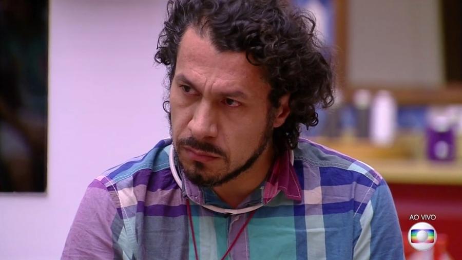 Rômulo é indicado ao paredão pelo líder Ilmar - Reprodução/TV Globo