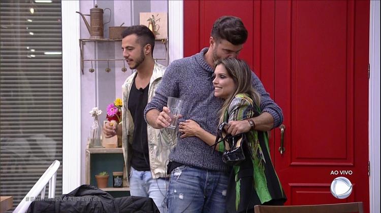 Flávia Viana fica em A Fazenda  - Reprodução/R7 - Reprodução/R7