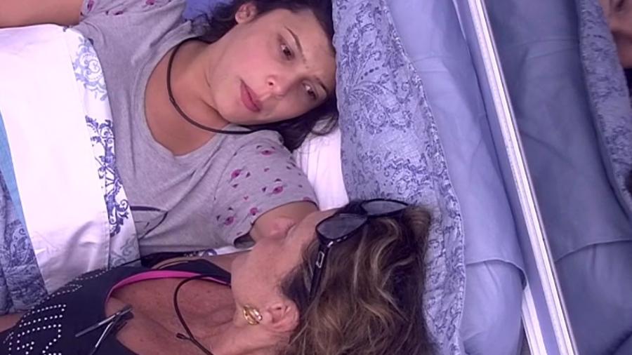 Emilly fala sobre a morte de sua mãe para a sister Ieda - Reprodução/TV Globo
