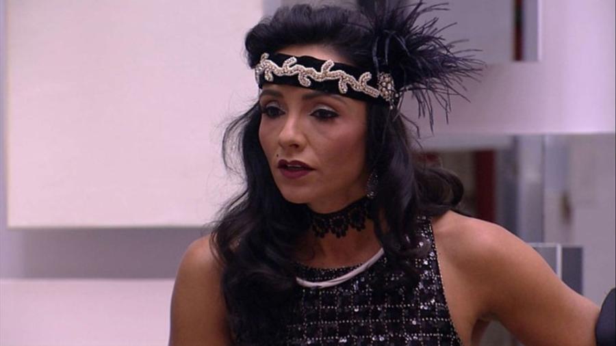 Marinalva discute com Emilly antes da festa no "BBB17" - Reprodução/Gshow