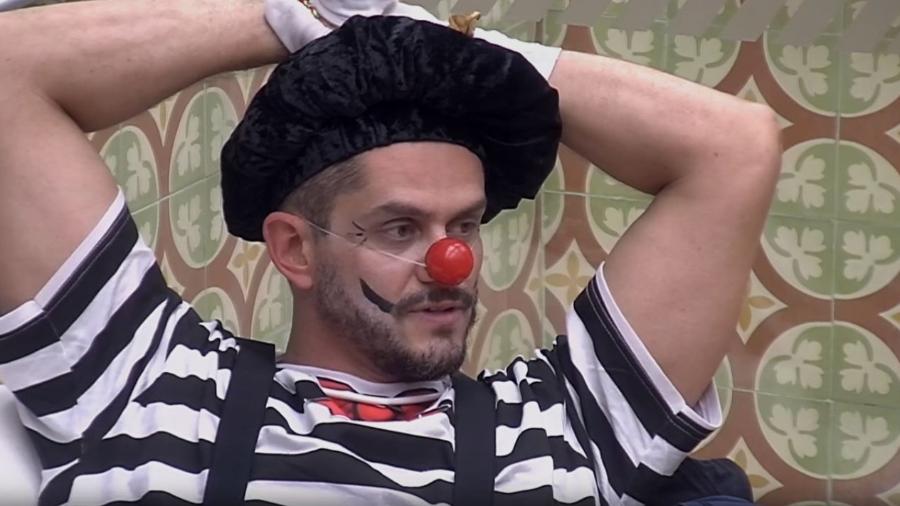 Marcos desabafa com Ilmar - Reprodução/TV Globo