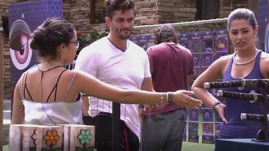 Brothers se unem e organizam exposição na prova da comida - Reprodução/TVGlobo