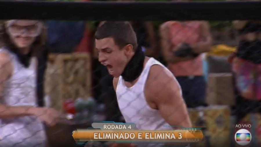 Manoel vibra com bolinha laranja - Reprodução/TV Globo