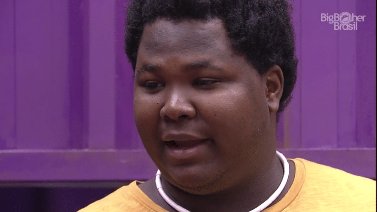 24.fev.2016 - Ronan diz que os brothers mudaram com ele no "BBB16" - Reprodução/TV Globo